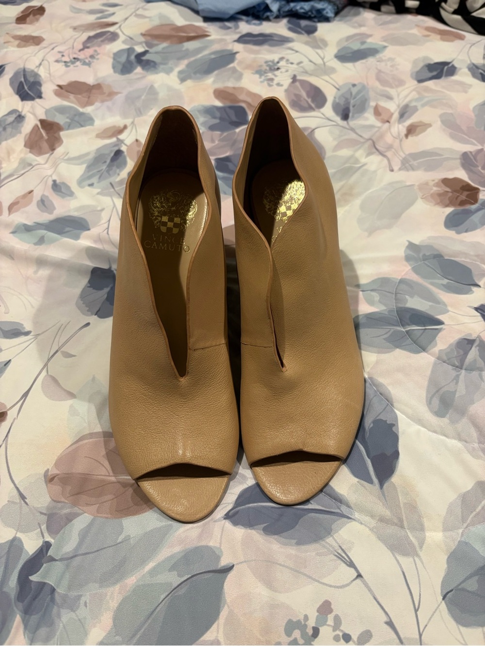 Vince Camuto Tan Peep-Toe Leather Mules
